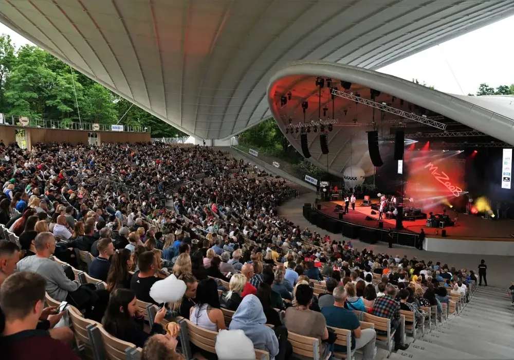 Amfiteatry w Polsce - Jak wybrać najlepszy na koncert?
