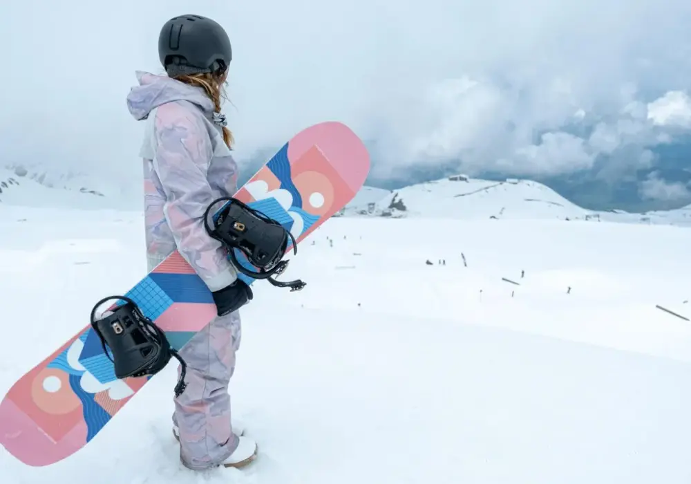 Jak dobrać deskę snowboardową, aby uniknąć błędów i cieszyć się jazdą