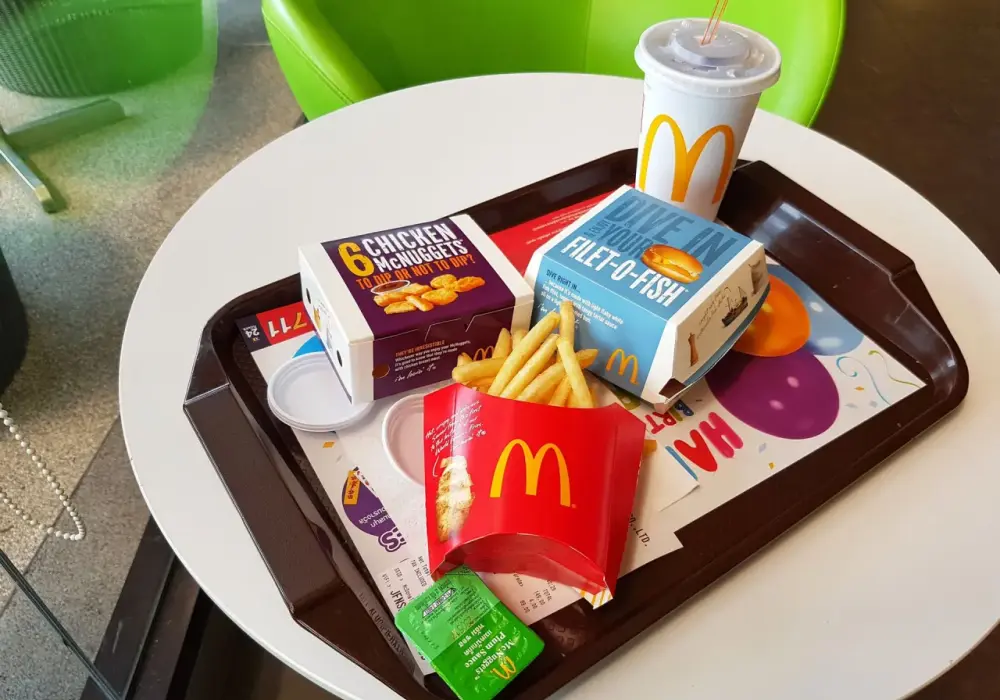Nuggetsy McDonald’s kalorie - Ile mają porcje 4, 6, 9 i 20 sztuk?