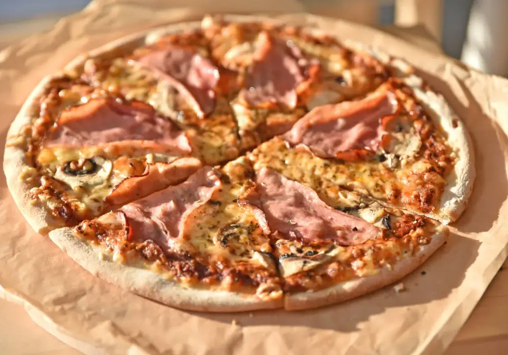 Jak przygotować pieczarki na pizzę? Sekret chrupiącego ciasta