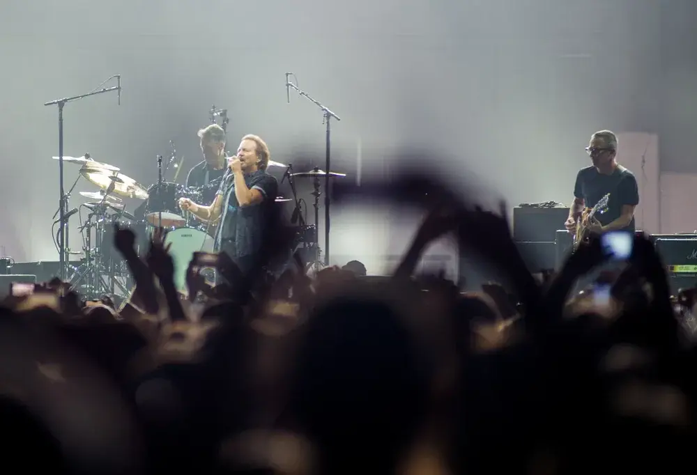 Pearl Jam – Jak wygląda relacja z koncertu w Krakowie? Co warto wiedzieć?