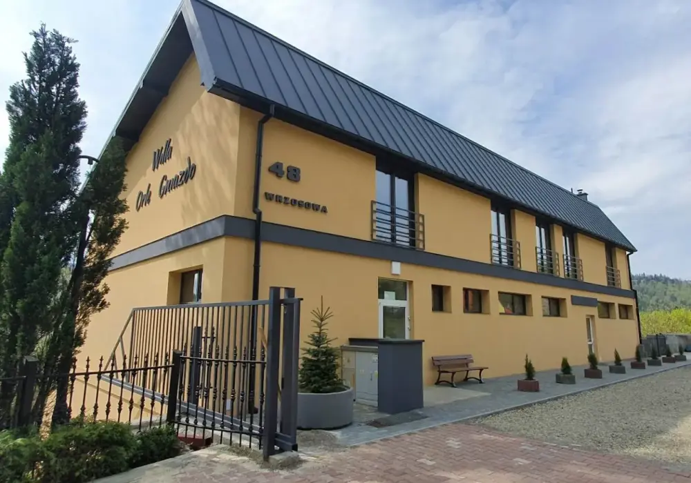 Orle Gniazdo Hucisko: Jura, relaks, wesele? Odkryj idealne miejsce!