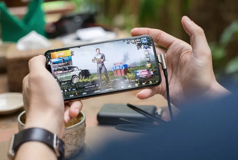 Najpopularniejsze gry na telefon tego roku. Jakie gry zdominowały i dlaczego?