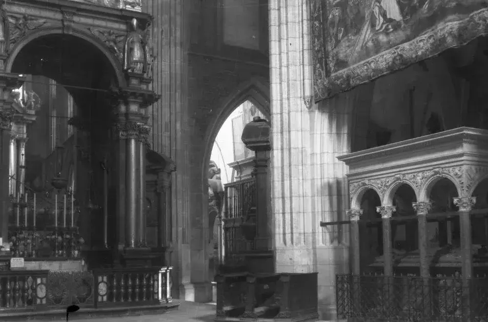 W którym roku powstała katedra na Wawelu? Odkryj jej fascynującą historię