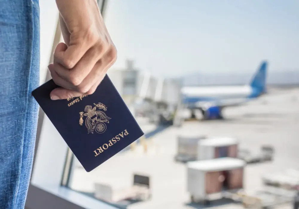 Paszport do ZEA: Czy potrzebujesz wizy i jakie są wymogi?