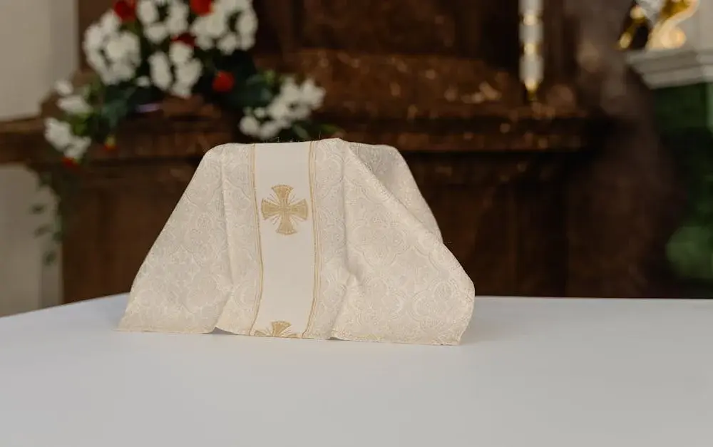 Jakie są kluczowe różnice między chrześcijaninem a katolikiem?