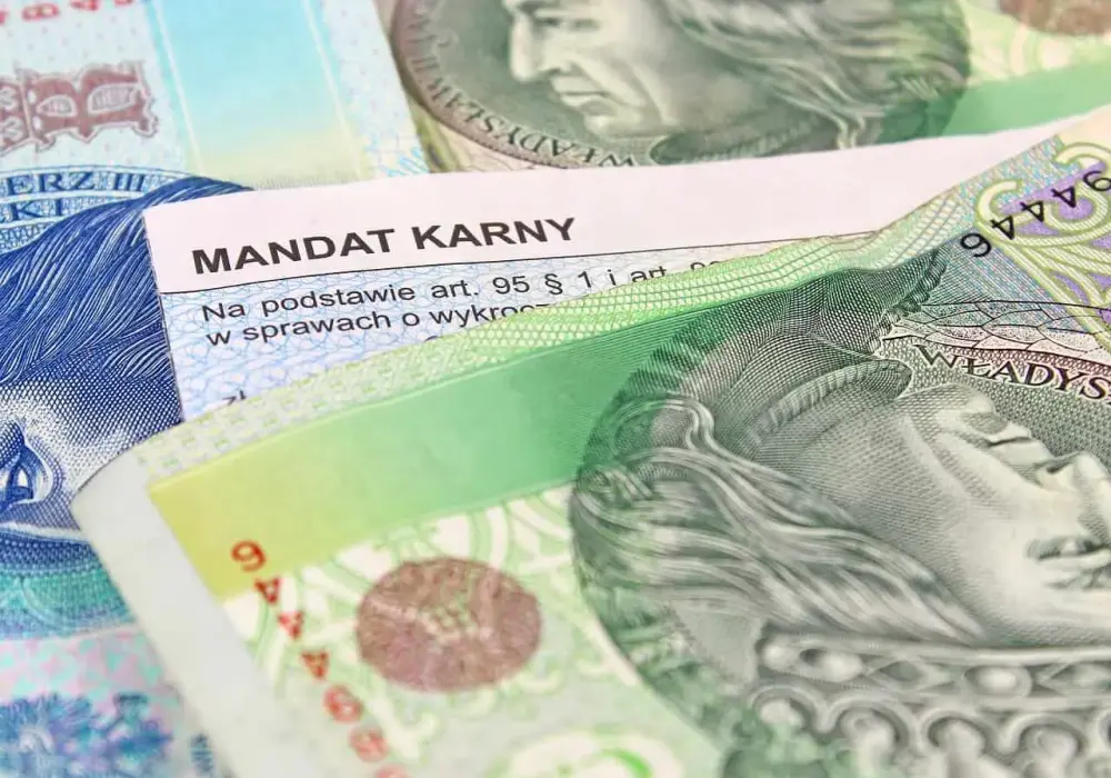 Jak rozłożyć mandat na raty – krok po kroku, dokumenty i koszty
