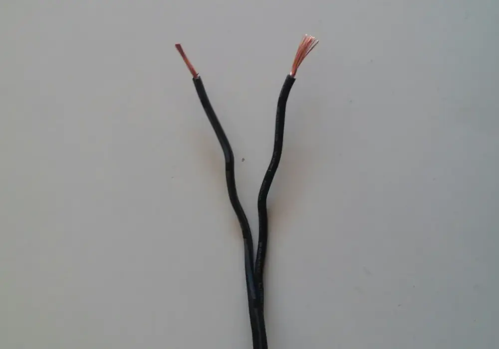 Który kabel to plus w zasilaczu - Nie daj się zmylić kolorom