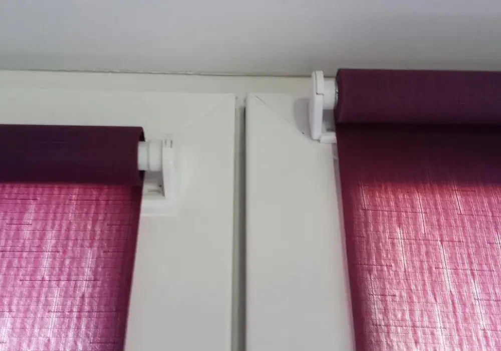 Jak zamontować roletę na okno nieotwierane bez wiercenia i problemów