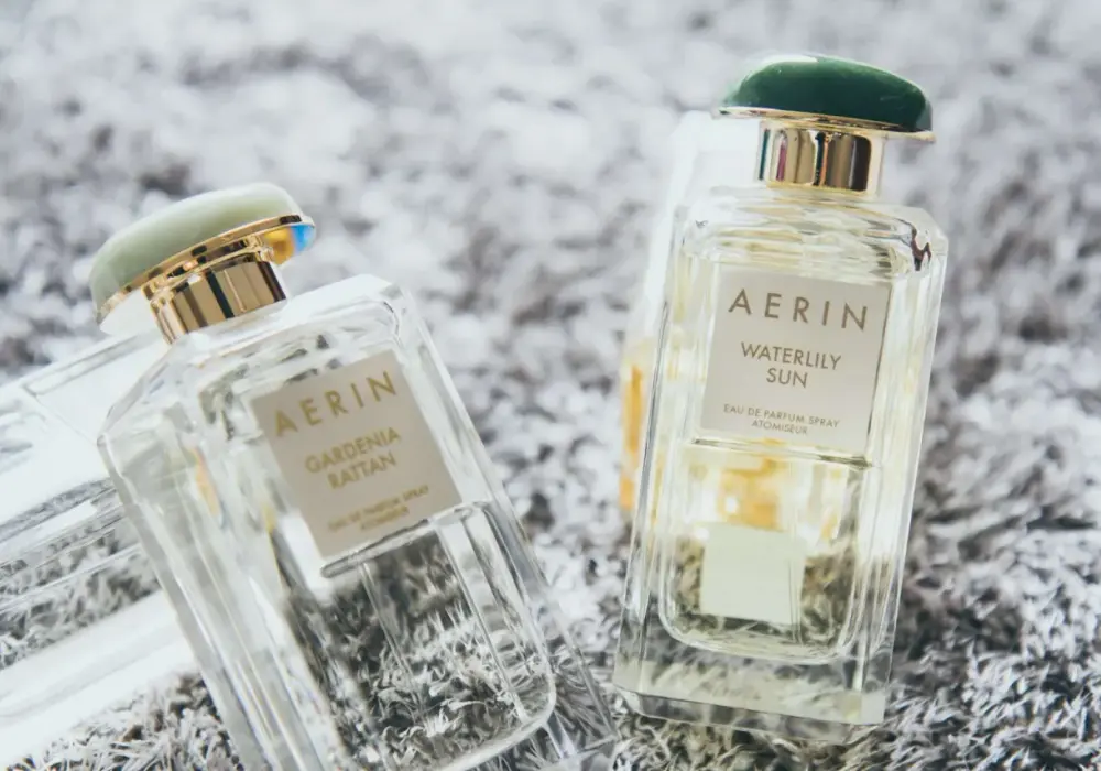 Perfumy w bagażu podręcznym? Sprawdź limity i nowe zasady lotów
