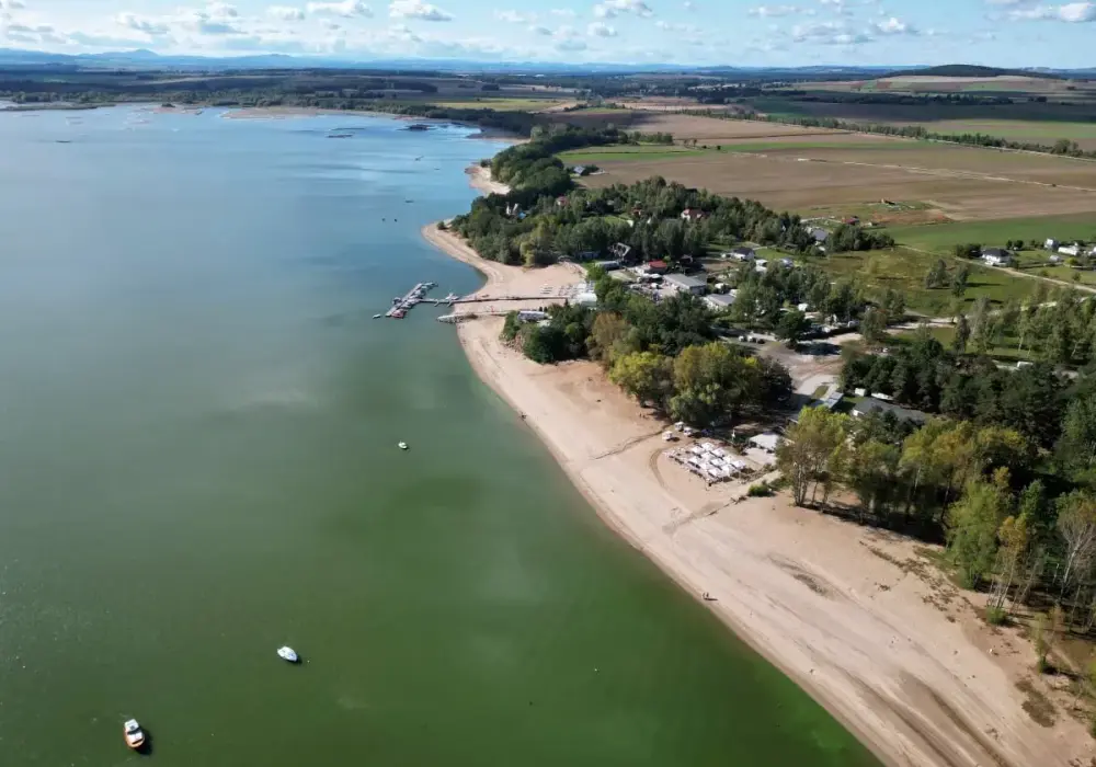 Plaża nad Jeziorem Mietkowskim - co warto wiedzieć przed wyjazdem?