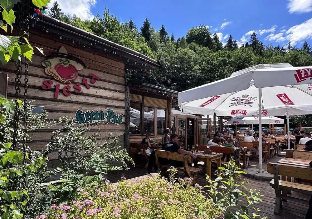 Green Pub Szczyrk: Smaki świata, godziny, kontakt. Gotowy na wizytę?