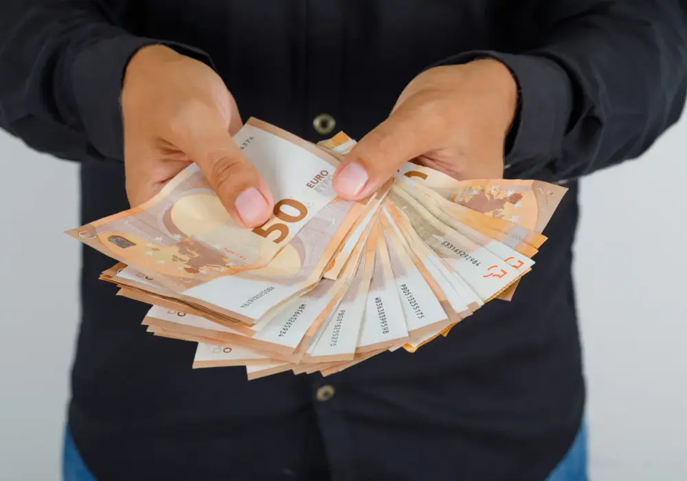 Dlaczego łatwiej wydajemy wygrane lub bonusowe pieniądze niż te, które sami wpłaciliśmy?