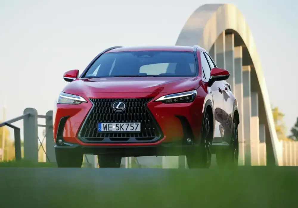 Lexus SUV - Który model wybrać? Porównanie LBX, UX, NX, RX, RZ