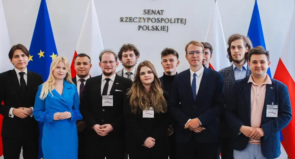 Kto jest w Senacie? Poznaj aktualnych senatorów i ich role