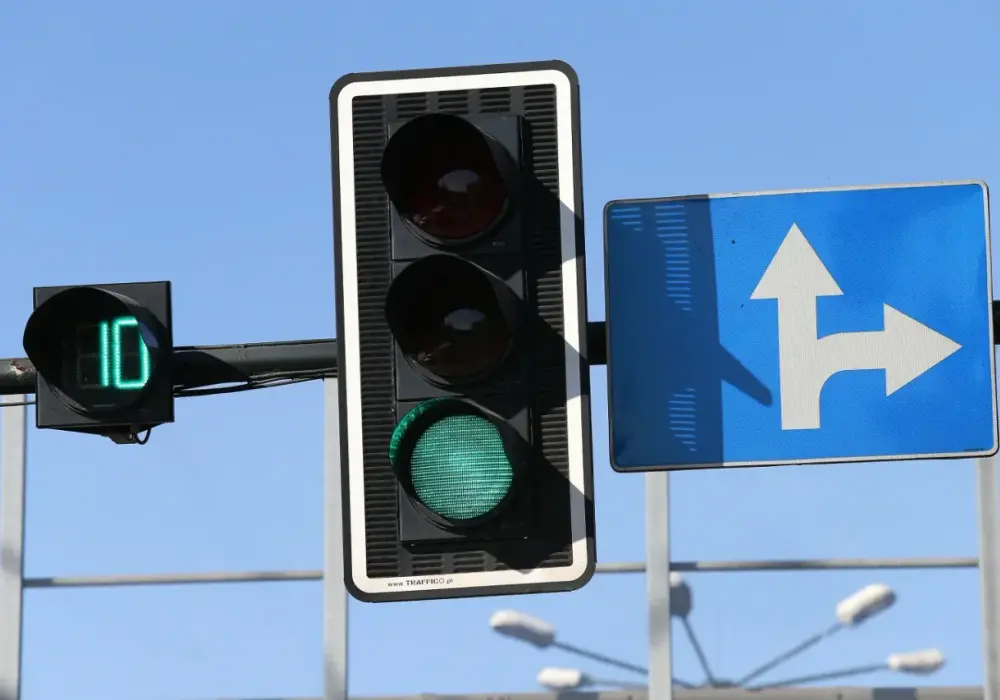 Sygnalizator S-1 - Co oznaczają światła i kiedy nie wolno wjechać?