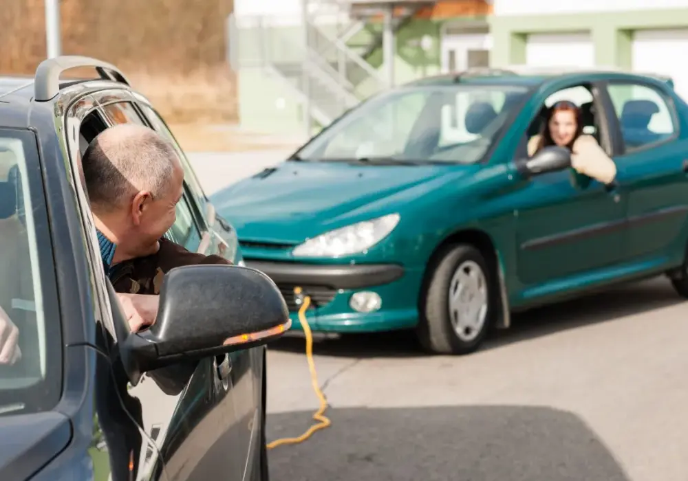 Jak holować auto bez haka - bezpieczne metody i najczęstsze błędy