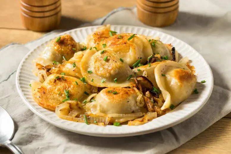Ile wychodzi pierogów z 1kg mąki? Zaskakujące ilości na pewno Cię zdziwią
