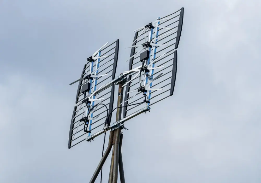 Jak ustawić antenę naziemną? Poradnik krok po kroku