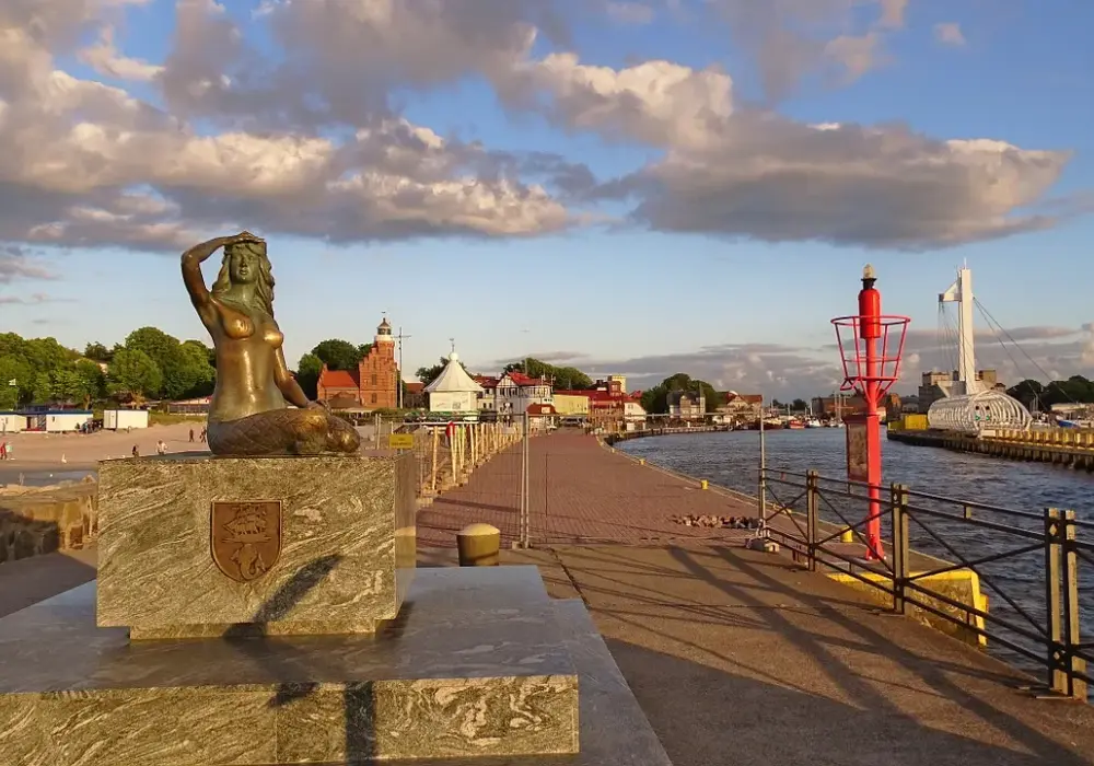 Ustka - w jakim województwie leży to urokliwe miasto nad morzem?