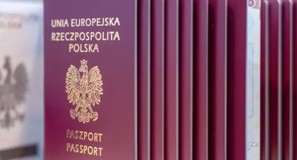 Jak sprawdzić ważność paszportu online? Szybki przewodnik