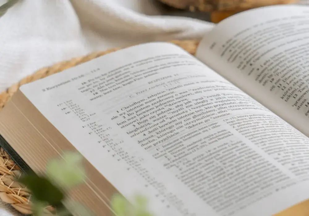 Pieśń nad Pieśniami: Tajemnice biblijnego poematu miłosnego
