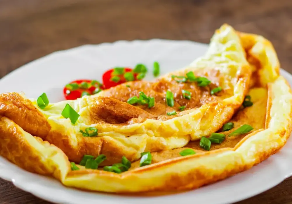 Omlet idealny - puszysty i nieprzesuszony? Sprawdź, jak go zrobić!