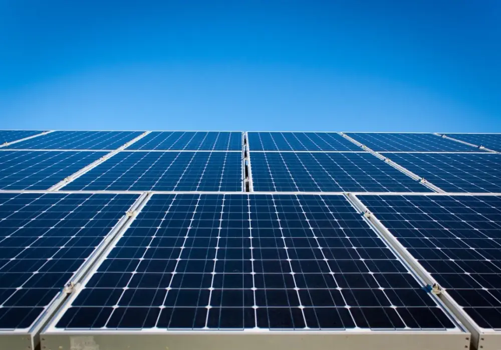 Avantages et inconvénients énergie solaire : ce que vous devez savoir