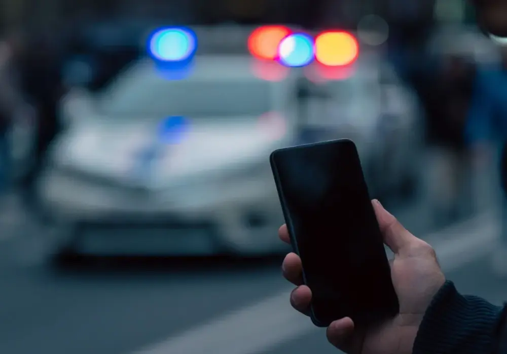 Cyfrowa inwigilacja telefonu - jak ją rozpoznać i zatrzymać