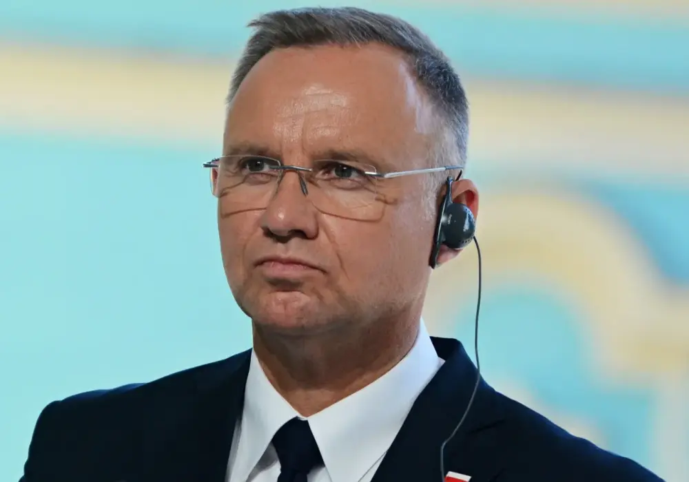 Emerytura prezydencka - Ile wynosi i z czym się nie łączy?