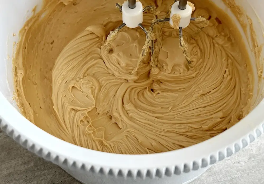 Jak uratować zwarzony krem z mascarpone? Proste triki!