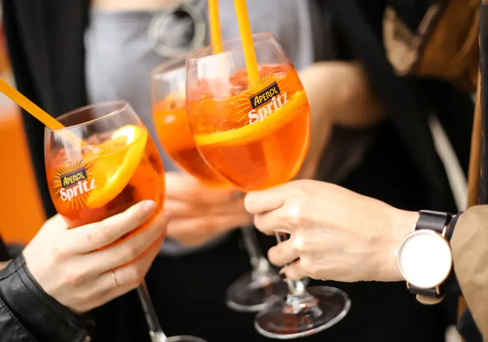 Aperol Spritz: Jak zrobić idealny drink i poczuć włoski klimat?