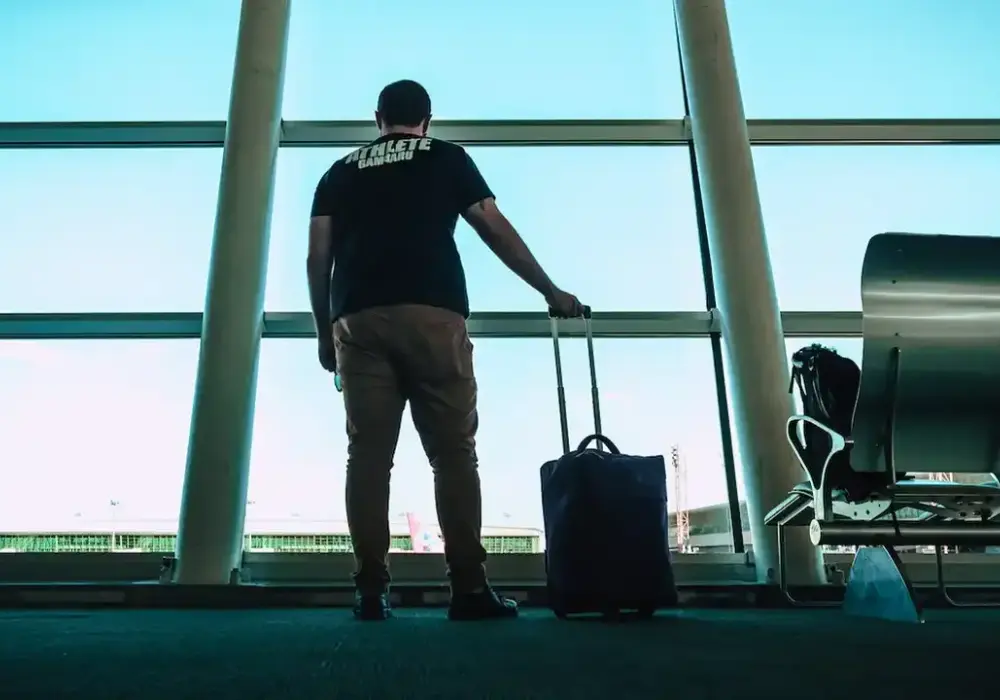 Ile kosztuje dokupienie bagażu na lotnisku wizz air? Sprawdź ceny!