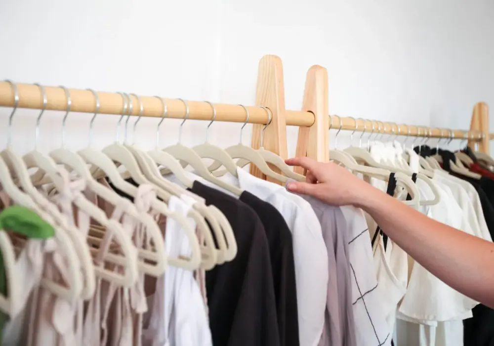 Moda zero waste - jak ubrać się stylowo bez szkody dla planety?
