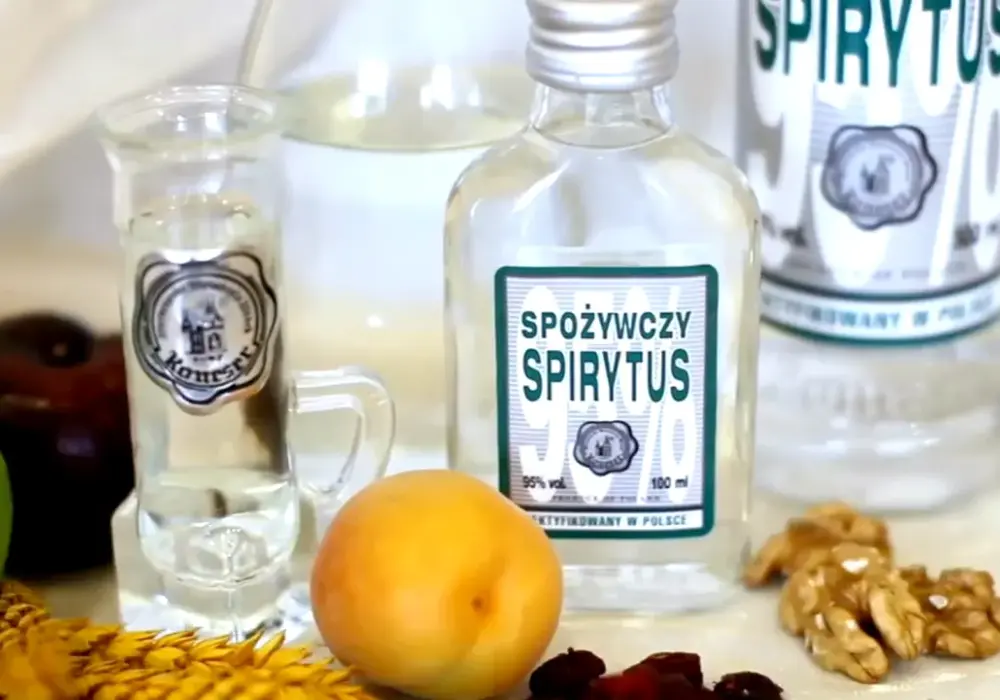 Wzmocnij wino spirytusem: Kiedy i jak dodać alkohol? Poradnik