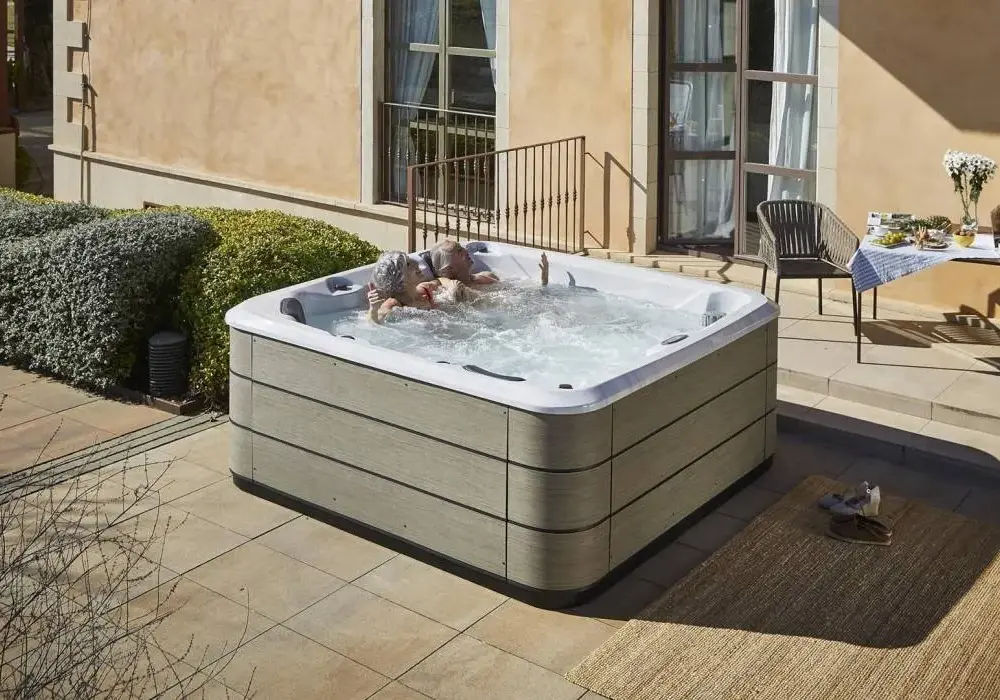 Jak wybrać jacuzzi ogrodowe, aby uniknąć rozczarowań i kosztów?