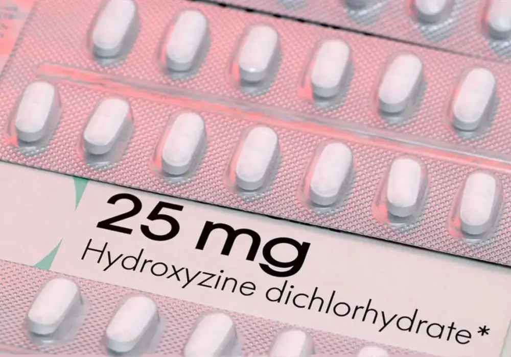 Hydroksyzyna 25 mg - Kiedy pomaga na świąd i jak ją stosować?
