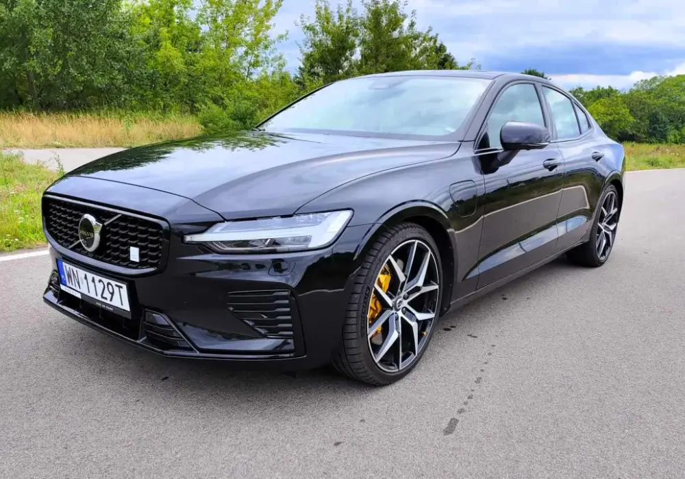 Volvo S60 V8 - Fabrycznie czy custom? Pełna historia