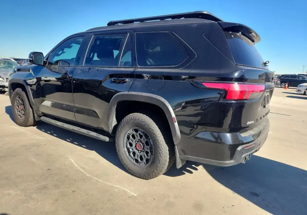 Toyota Sequoia - SUV dla odważnych? Czy warto importować?