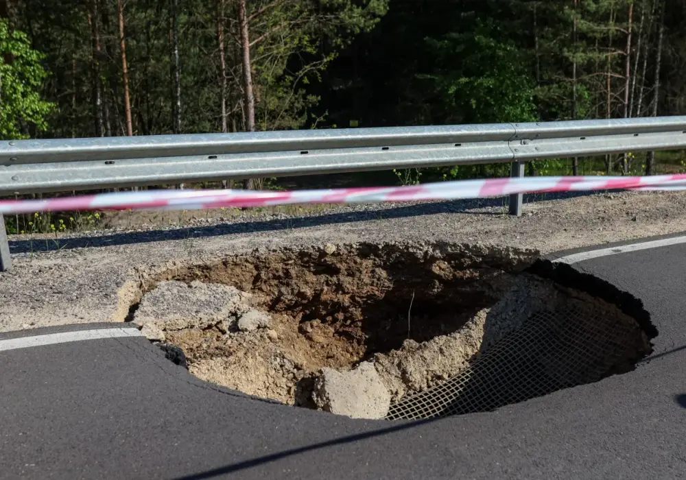 Obwodnica Bolesławia - Dlaczego zapadliska niszczą nową drogę?