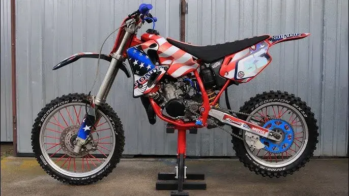 Honda CR 85 ile ma koni? Oto moc silnika, która zaskoczy każdego!