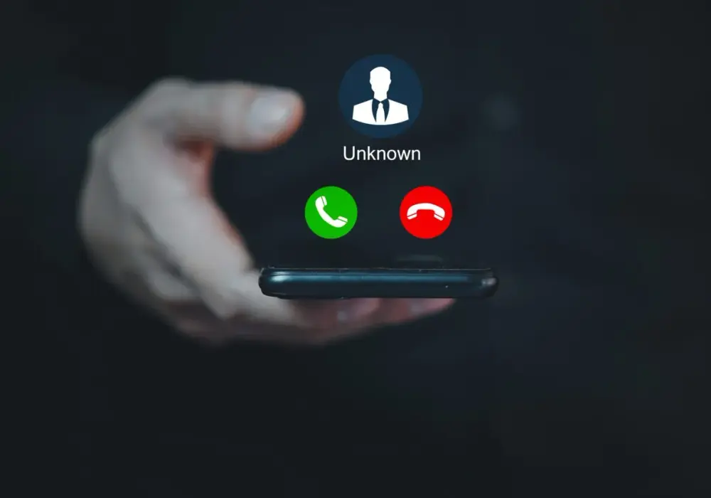 Ukryty numer - czy to spam? Jak reagować i blokować?