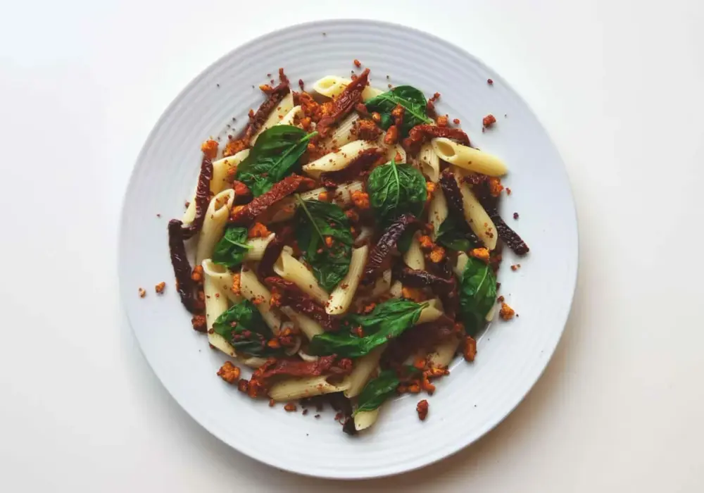 Makaron z tofu - przepis na idealny obiad (bez nudy!)