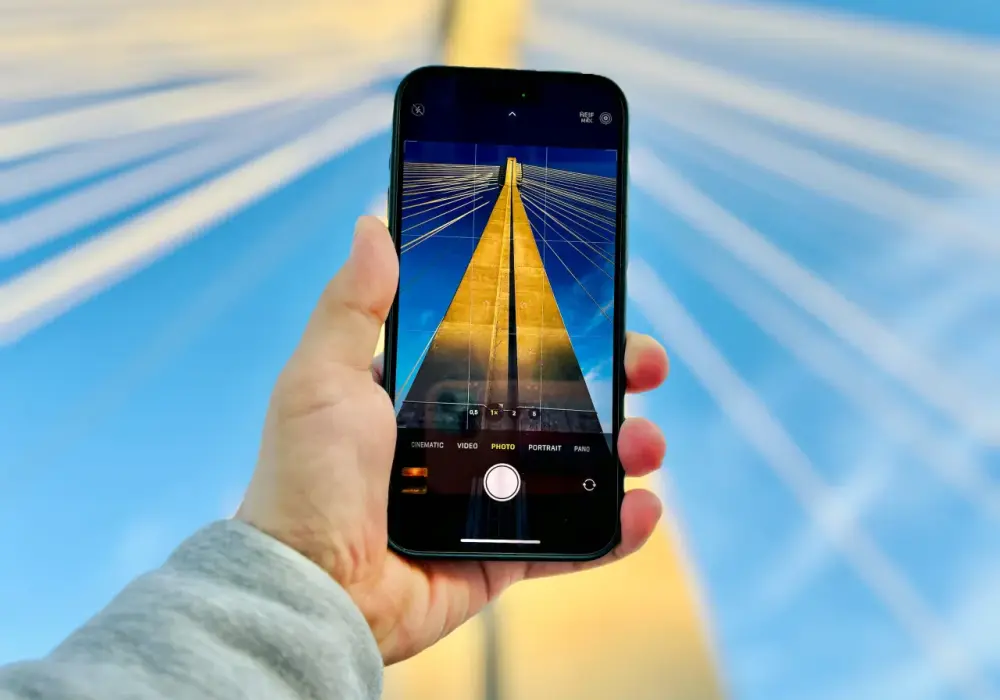 Aparat iPhone 15 - Jak robić lepsze zdjęcia i filmy?