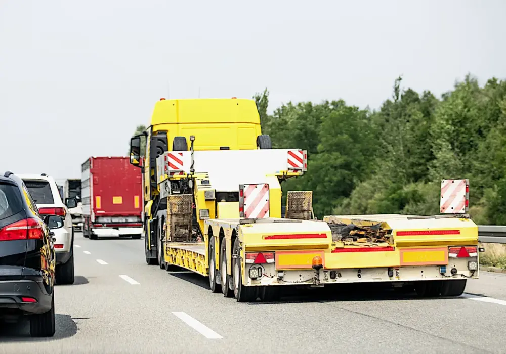 Zakaz dla ciężarówek - kiedy obowiązuje i kogo dotyczy?