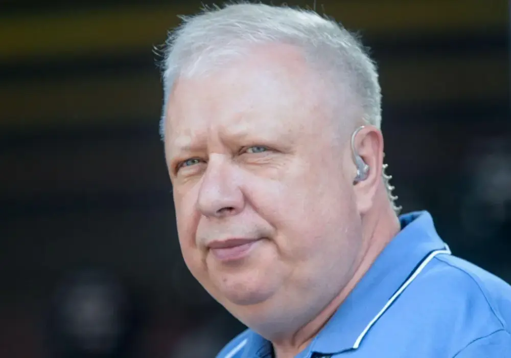 Marek sierocki zostaje w tvp? niespodziewana decyzja dyrektora stacji