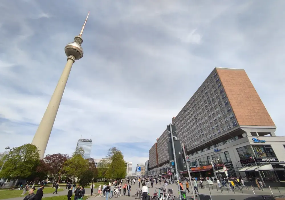 Wieża telewizyjna Berlin - Czy warto? Praktyczny przewodnik