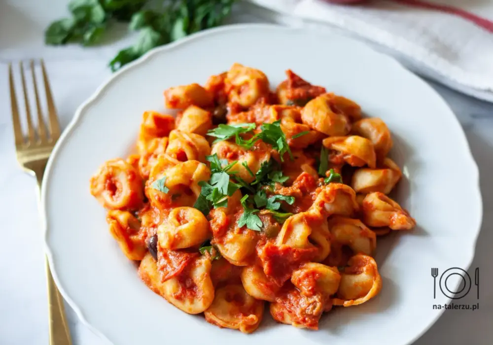 Jak zrobić tortellini ze szpinakiem - prosty przepis na pyszne danie