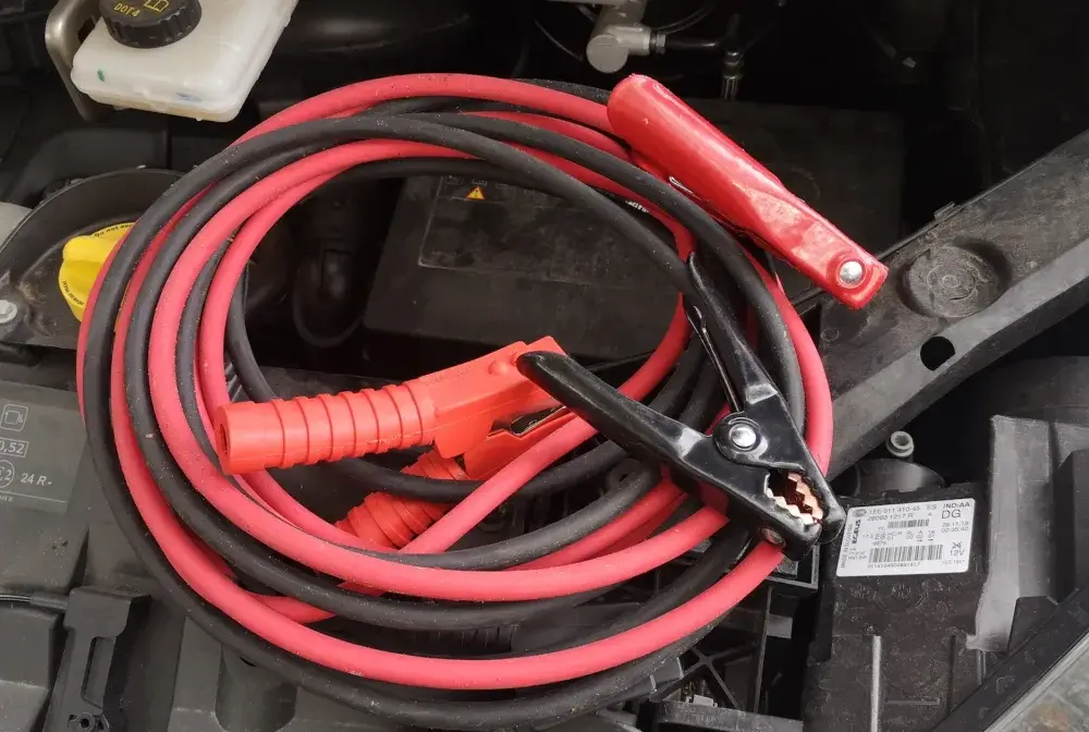 Co mówi kabel do kabla? Zaskakujący żart o relacjach i połączeniach