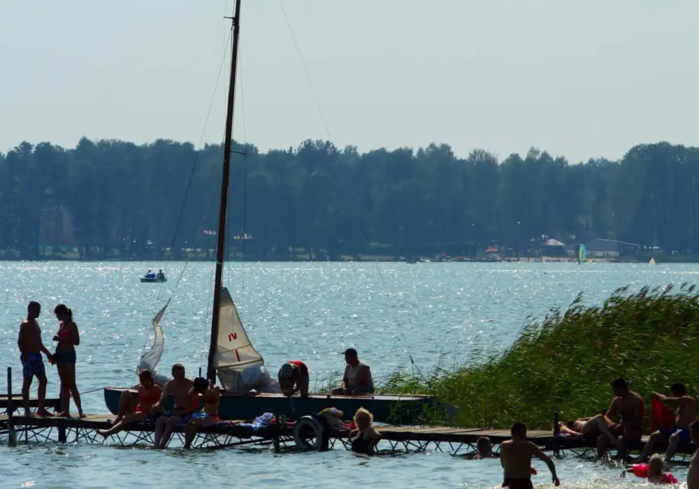 Jeziora Łęczyńsko-Włodawskie - Plaża czy natura? Wybierz mądrze